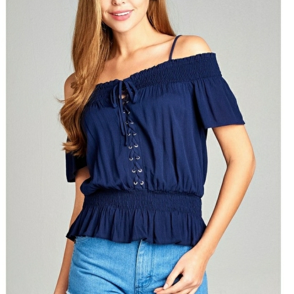*NEW* Off shoulder smock top S